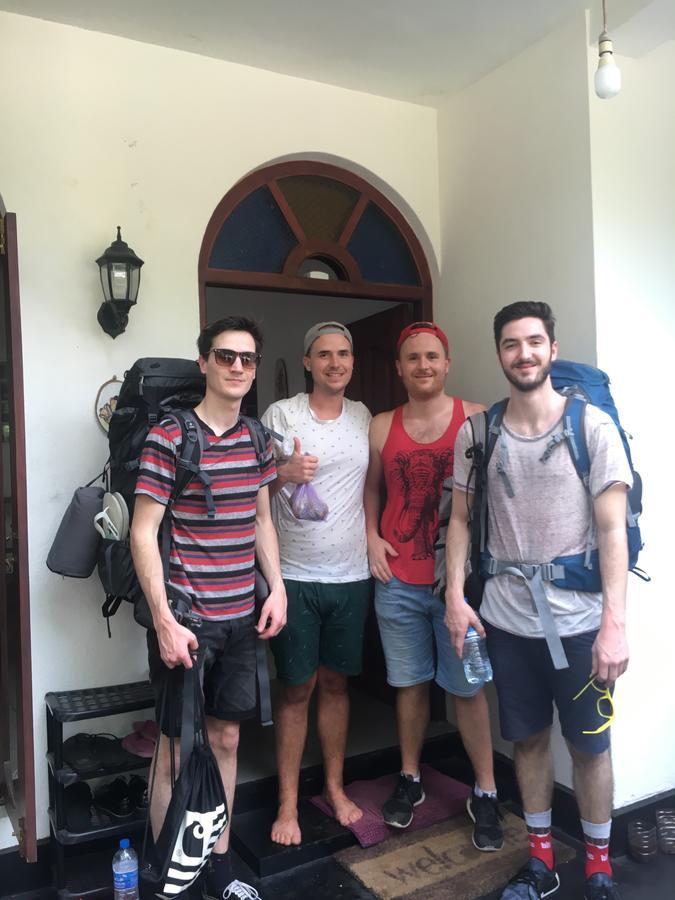 Jungle Guest House 高尔 外观 照片